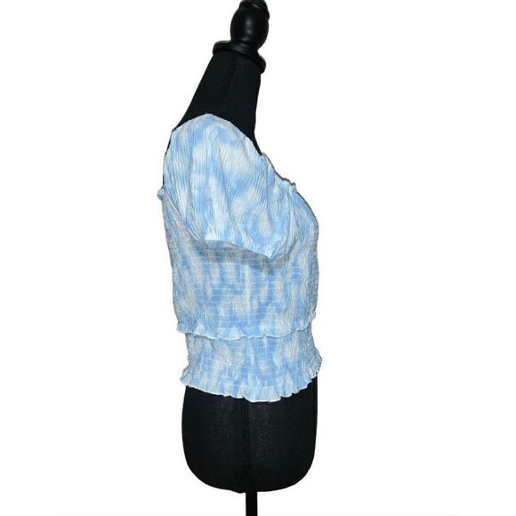 Lush Cropped Top - Picture 3 of 6